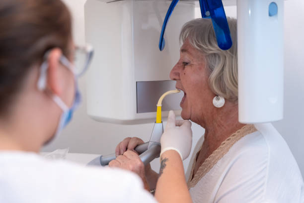 Best Weekend Emergency Dentist in Cerritos, CA